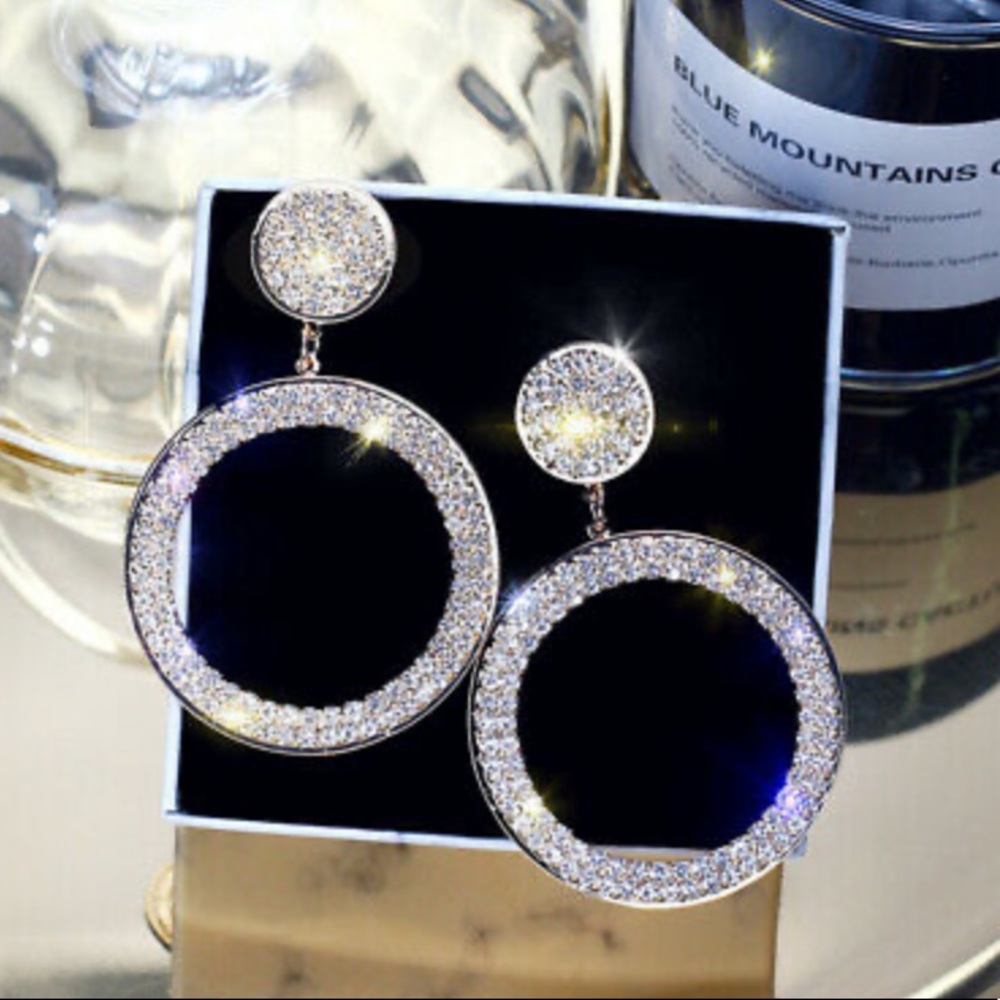 NEW 925 Sterling Silver Sparkling ✨ Earrings